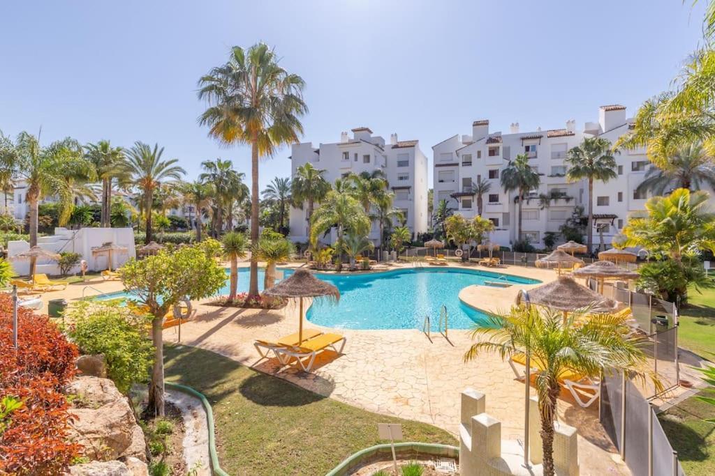 Luxuary Beachside 3Br Apartment ! Estepona Extérieur photo